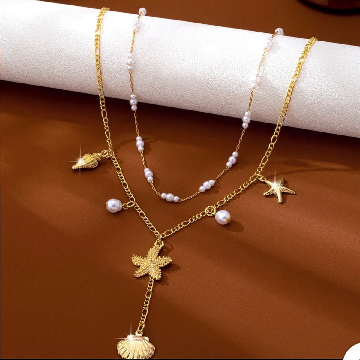 COLLIER PAULA
