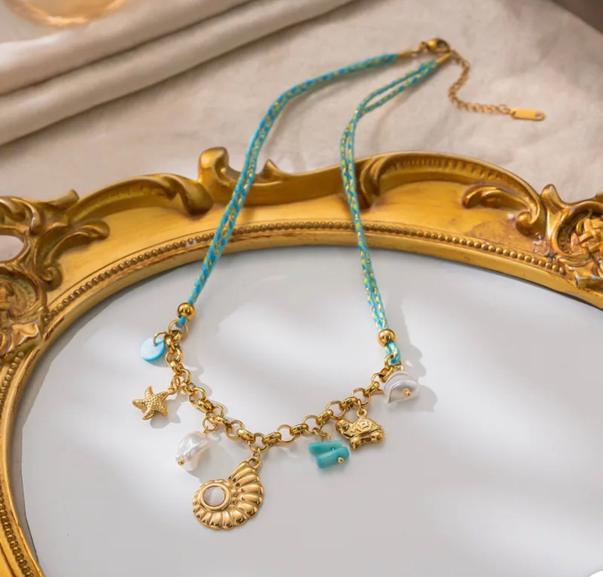 COLLIER KAYLA